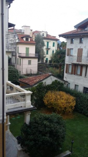 Гостиница Stresa Apartment  Стреса